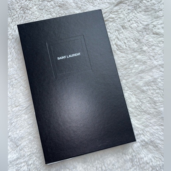 🤎New YSL Uptown Clutch in Taupe🤎 - Picture 7 of 10